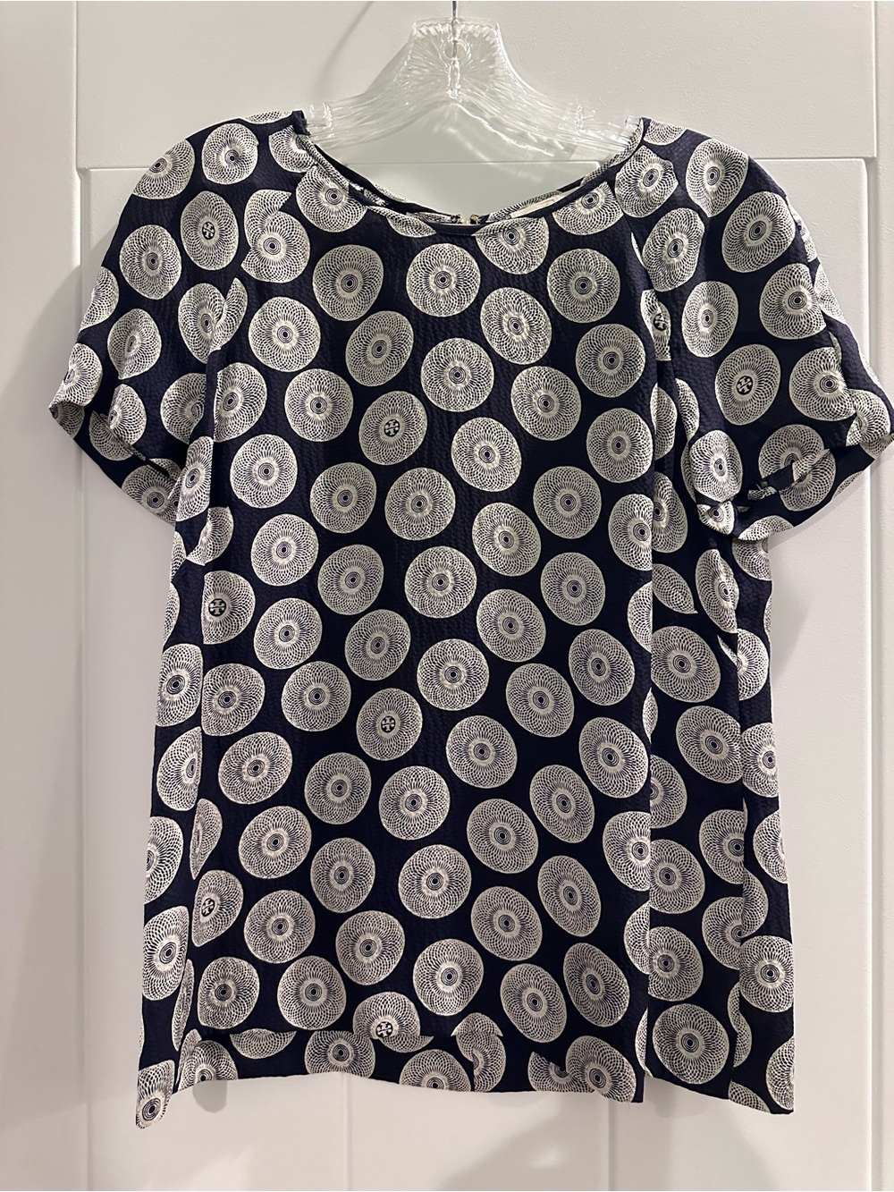 Tory Burch 100% Silk Navy and White Patterned Short Sleeve Top